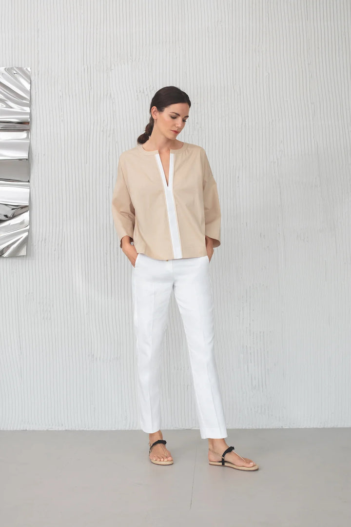 Weite Bluse mit V-Ausschnitt