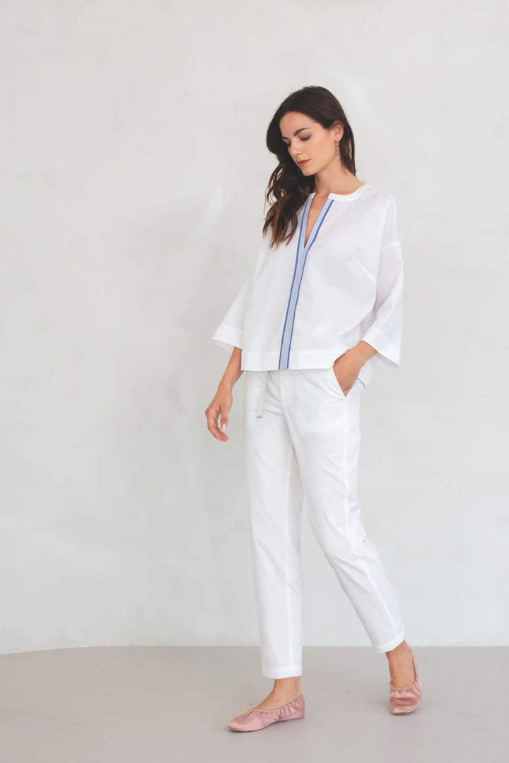Weite Bluse mit V-Ausschnitt 