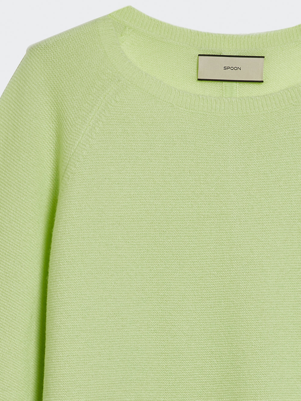 3 4 raglan cashmere green detail