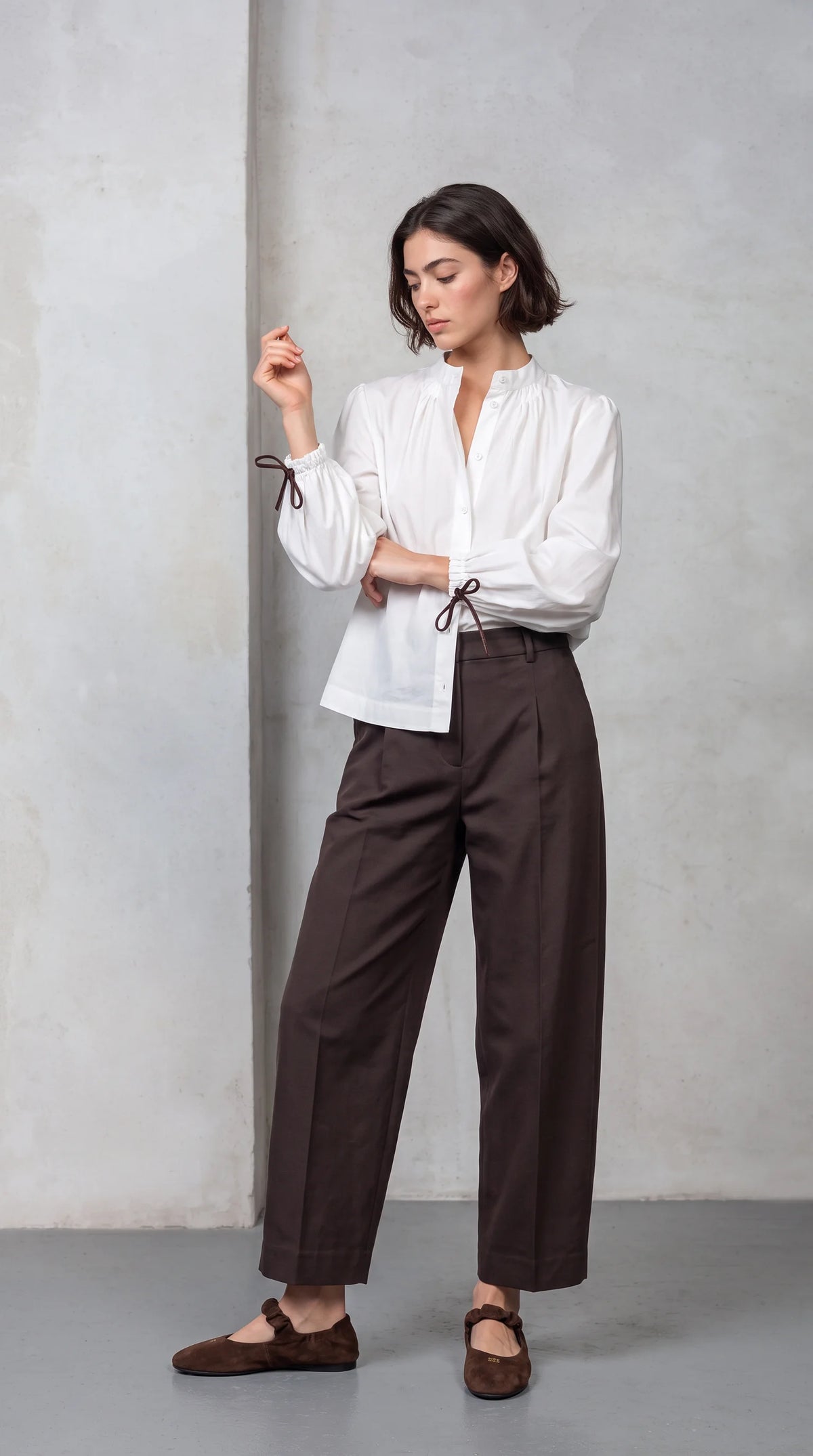 Blouse with Tie Cuff Sleeves model 