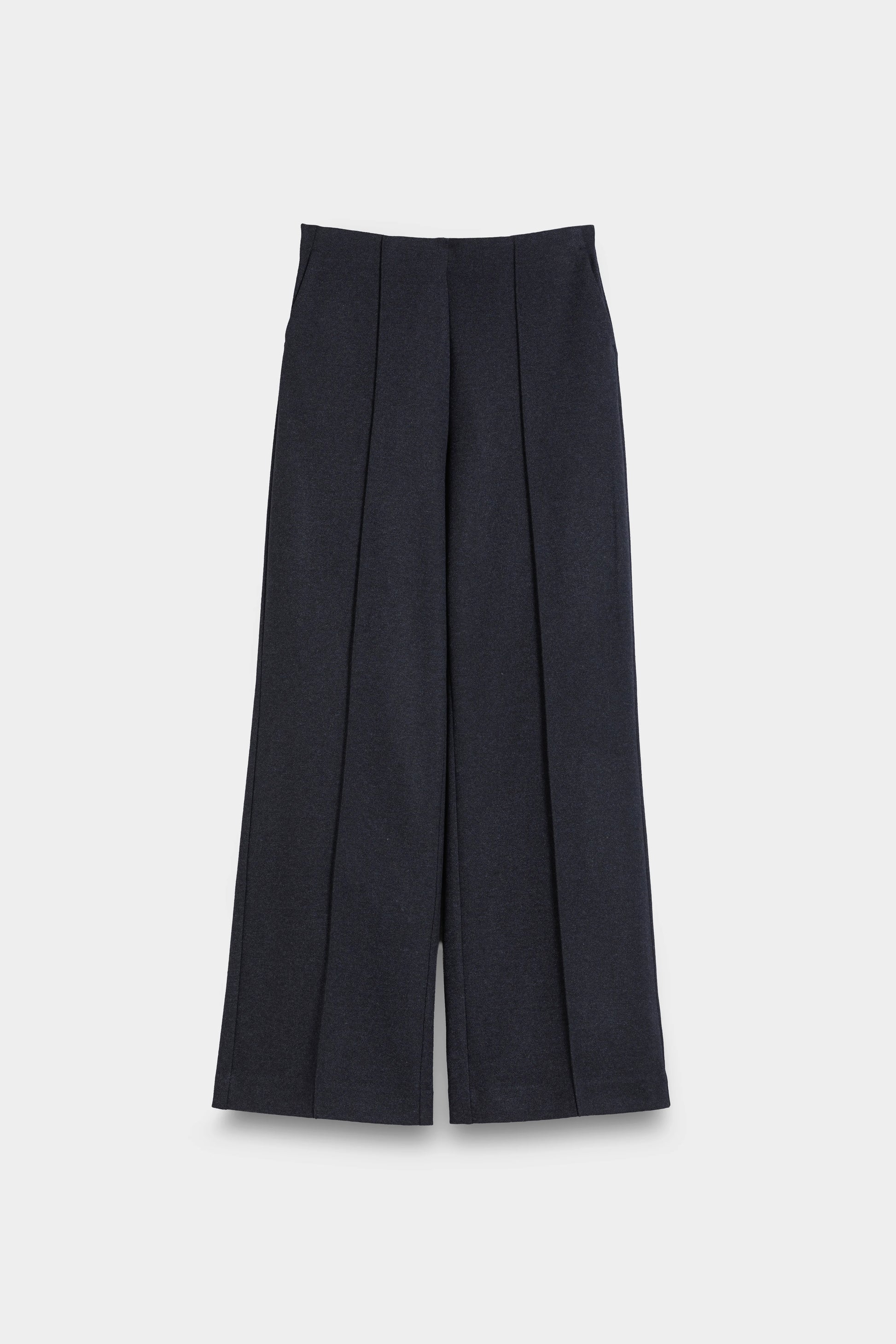 Pants with Pintuck