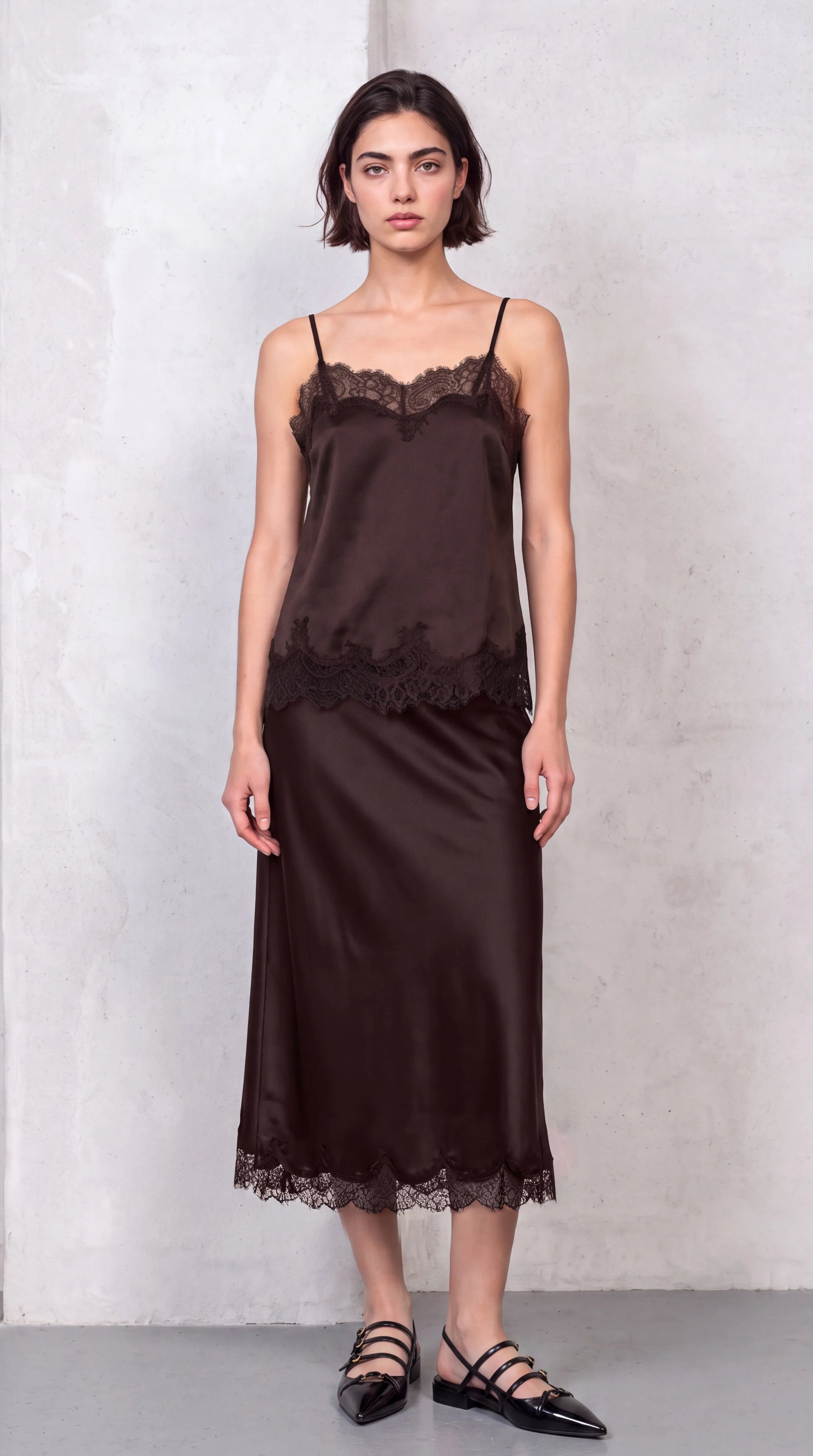 Satin Lace Skirt model 