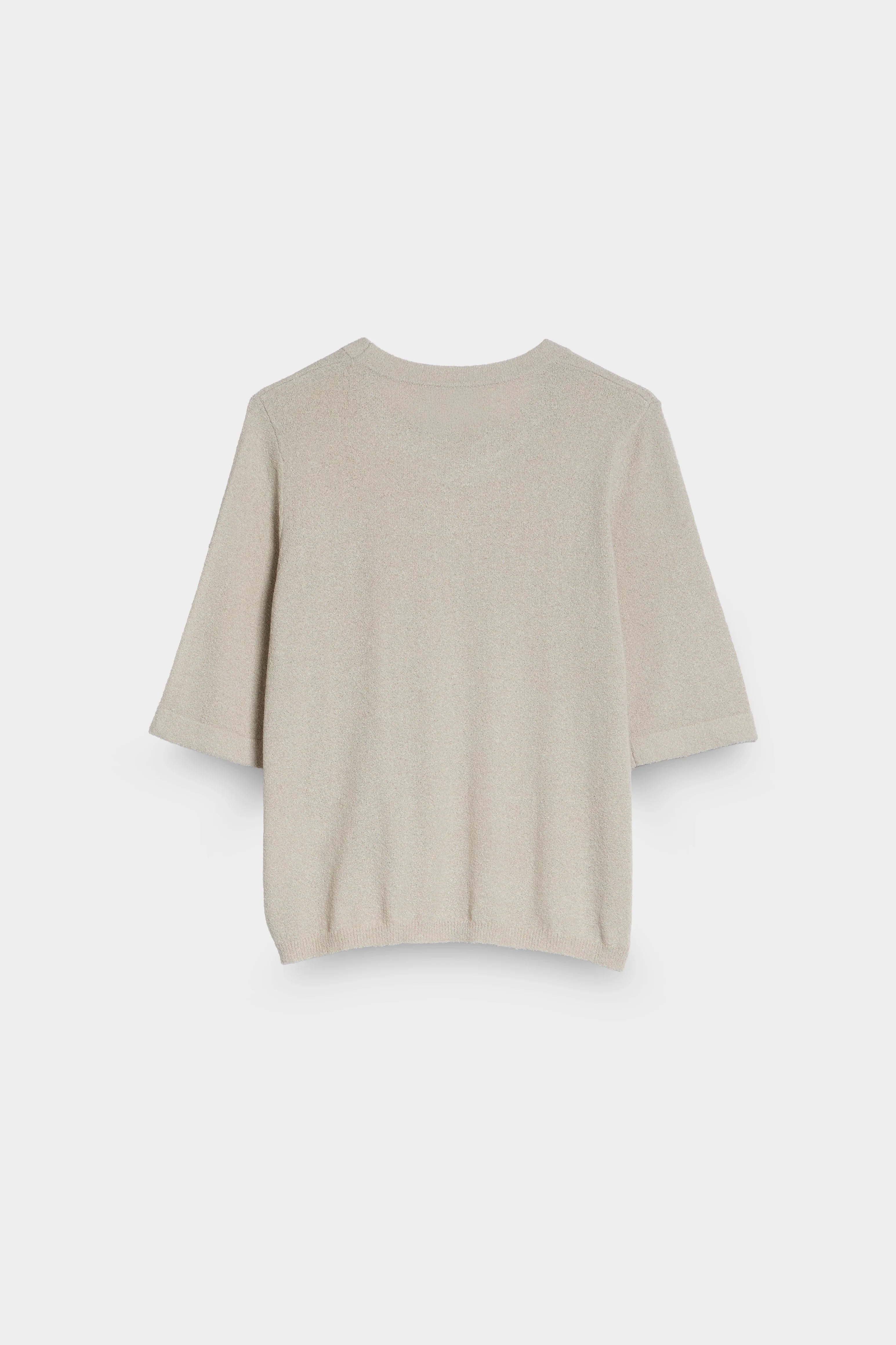 Thin Knitted T-Shirt back 
