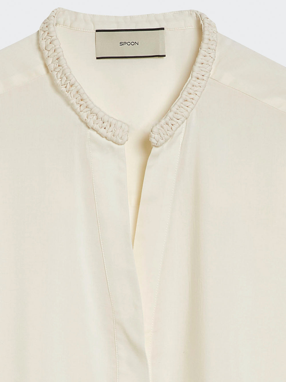 batiste blouse with macrame collar detail