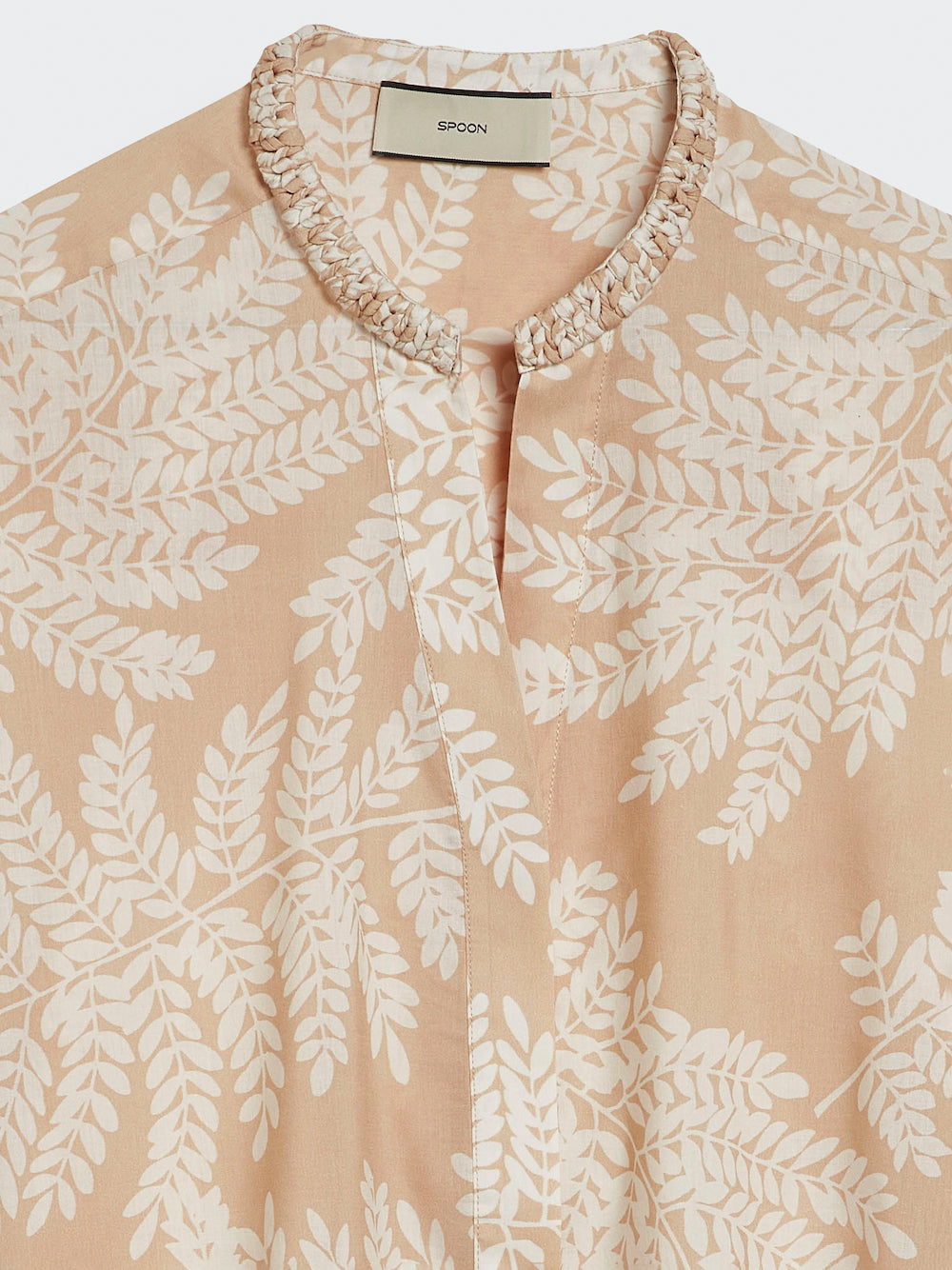 floral print batiste blouse with macrame collar detail
