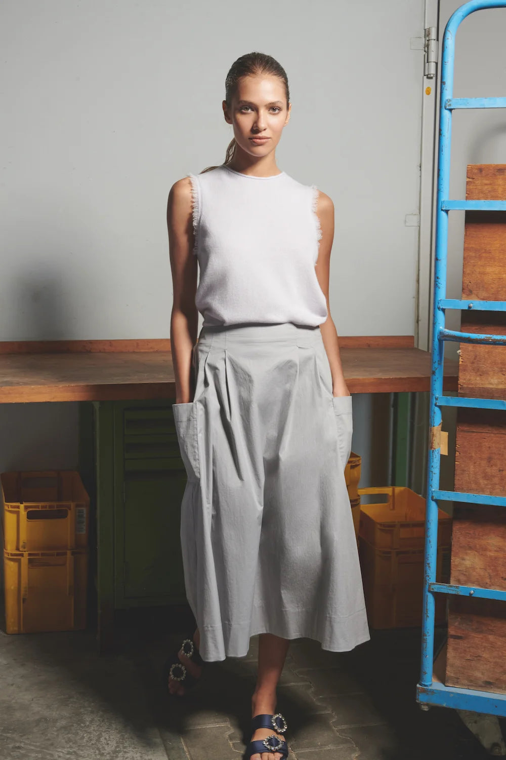 long cargo pleat skirt model