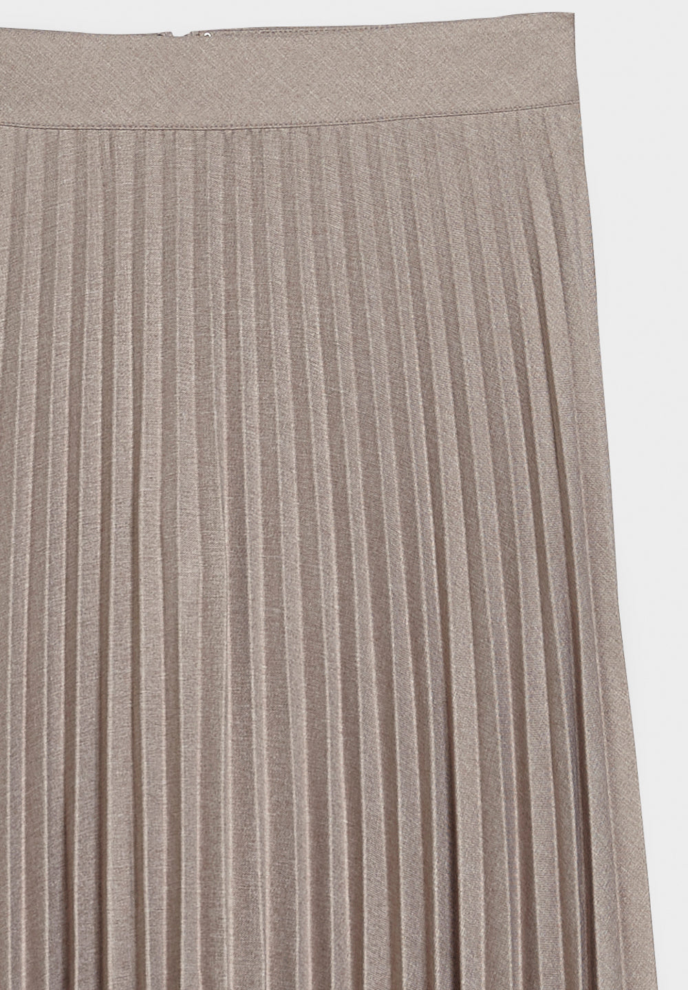 long plisse skirt detail