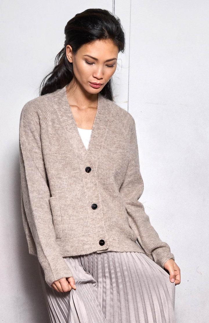 Short V-Neck Knit Cardigan - SPOON